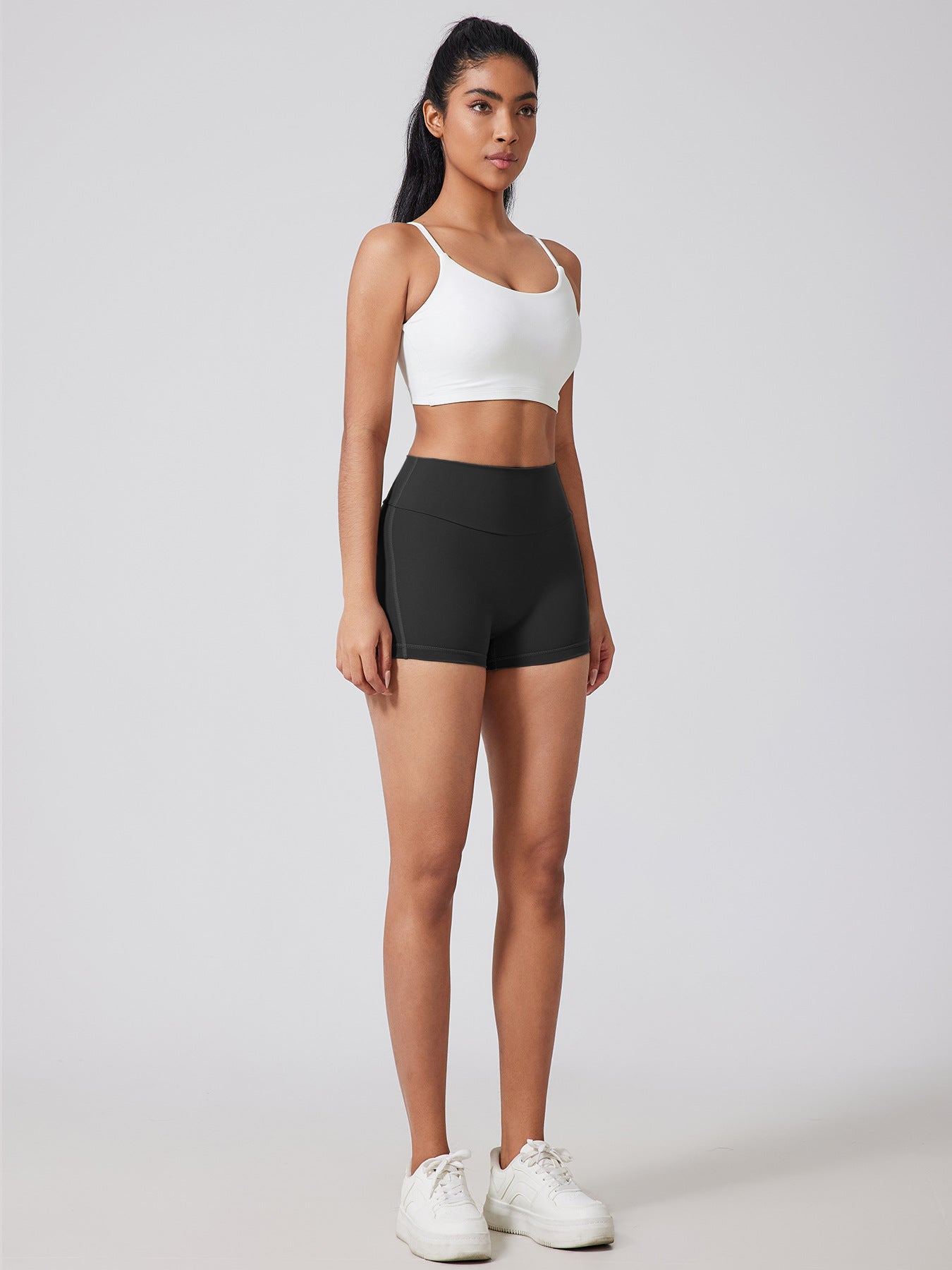 Fitness Shorts with Pockets, Sports Yoga Pants for Women, Bare-Skin Peach Butt Workwear Tight Shorts