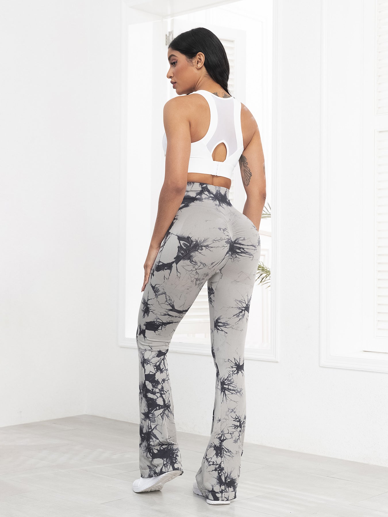 Sports Pants for Outdoor Running, Fitness, and Yoga - High-Waisted, Butt-Lifting, Tie-Dye Yoga Pants, Bell-Bottom Pants for Women