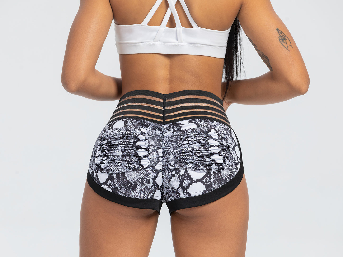 Peach Lace Waist Snake Print Yoga Shorts with Sports Pockets, Butt-Lifting