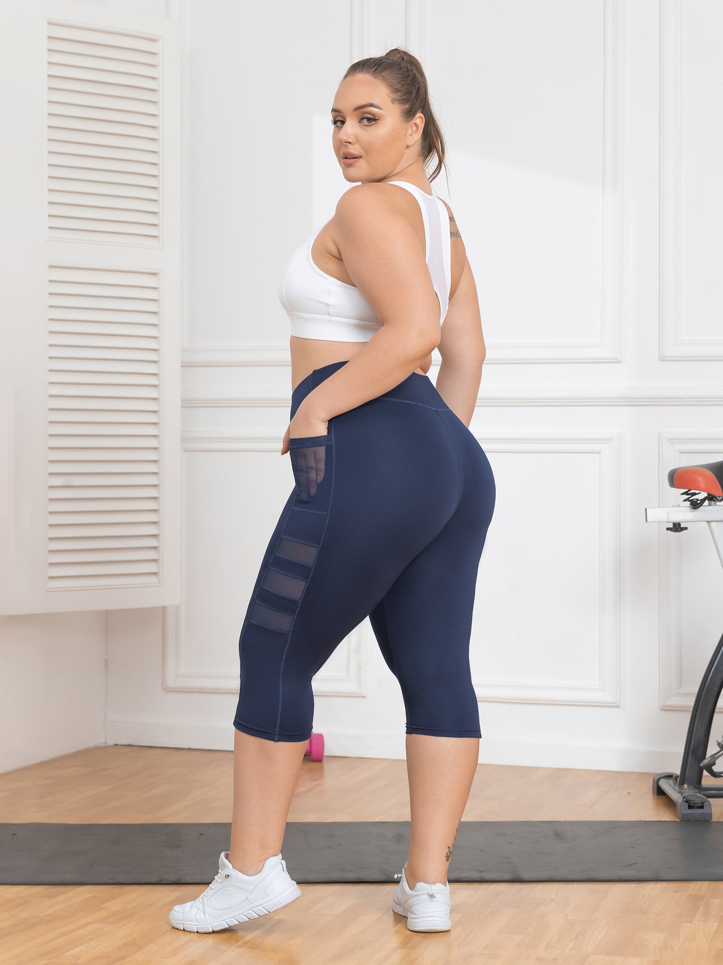 High-waisted butt-lifting yoga pants for women with mesh Roman pockets, running pants, outdoor plus-size 7/8-length patchwork athletic pants
