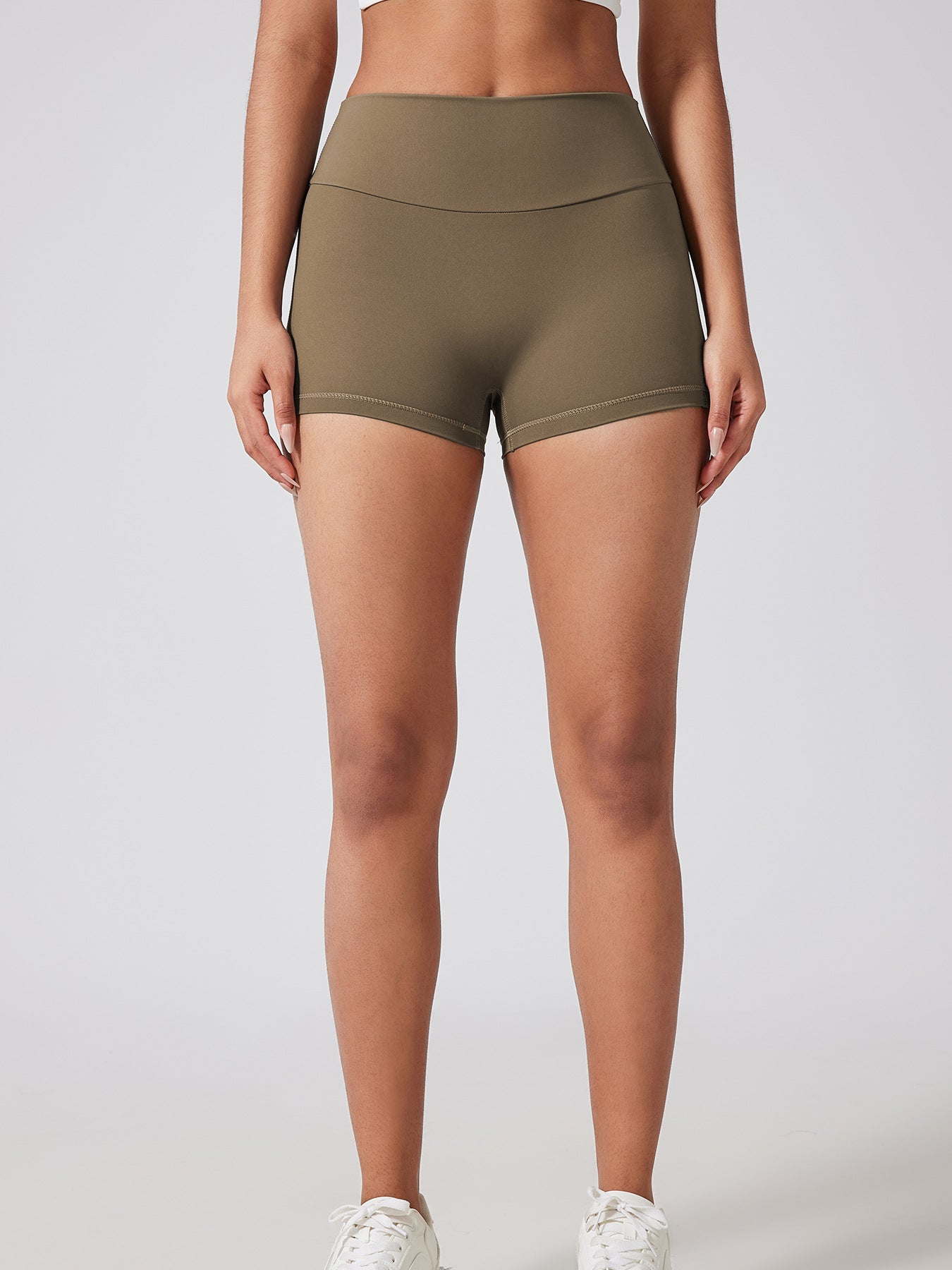 Fitness Shorts with Pockets, Sports Yoga Pants for Women, Bare-Skin Peach Butt Workwear Tight Shorts